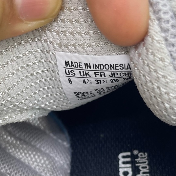 Adidas cloudfoam running women’s gray sneakers Size 6 - Picture 9 of 10